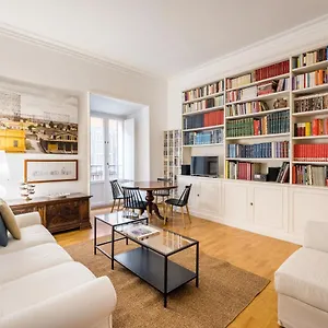  Apartment Maison Regola, Styilish In Campo De Fiori